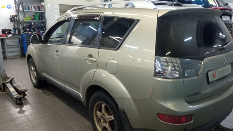 Mitsubishi Outlander 2008 года, 318 732 км - вид 4