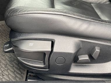 BMW 5 серия 2011 года, 239 327 км - вид 14