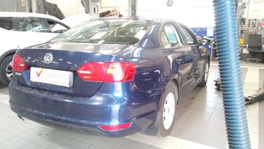 Volkswagen Jetta 2013 года, 154 210 км - вид 3