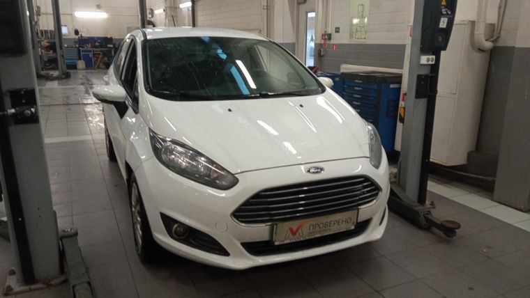 Ford Fiesta 2018 года, 71 351 км - вид 3