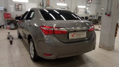 Toyota Corolla 2013 года, 201 000 км - вид 4