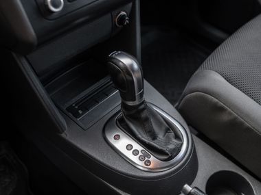 Volkswagen Touran 2010 года, 197 065 км - вид 9