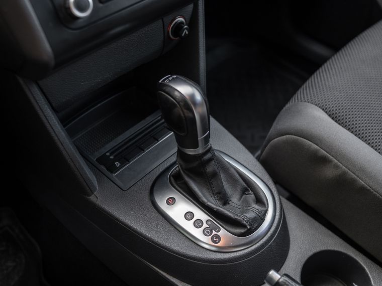 Volkswagen Touran 2010 года, 197 065 км - вид 9