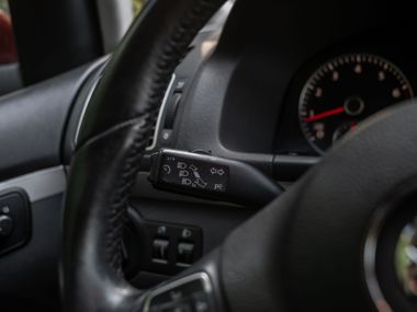Volkswagen Touran 2010 года, 197 065 км - вид 6
