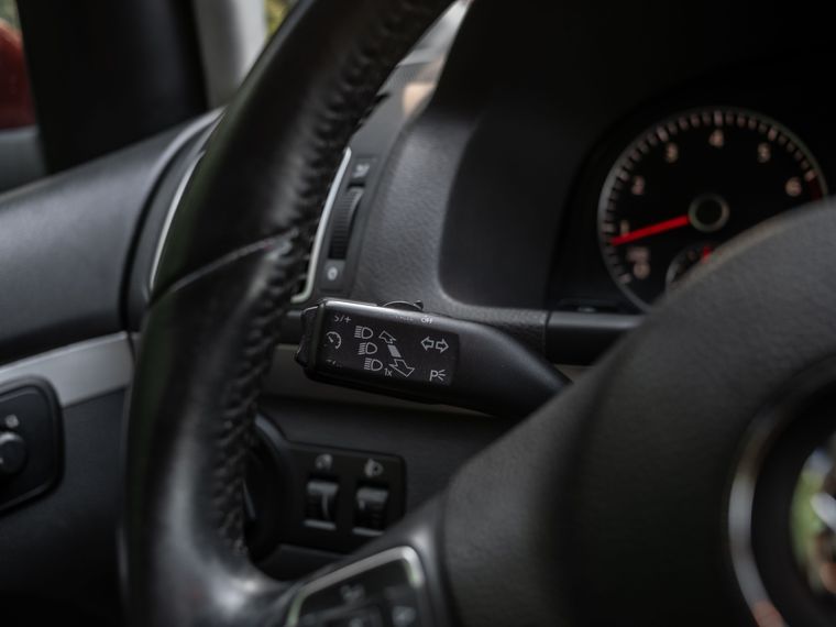 Volkswagen Touran 2010 года, 197 065 км - вид 6