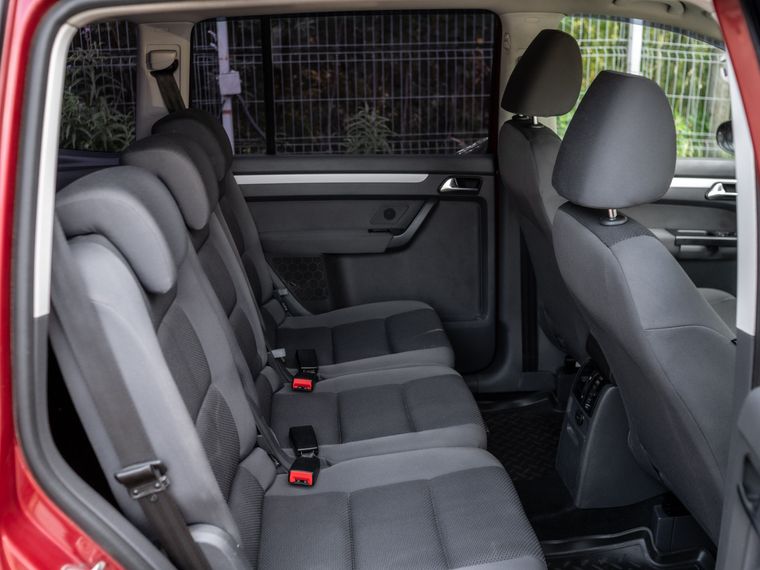 Volkswagen Touran 2010 года, 197 065 км - вид 12