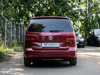 Volkswagen Touran 2010 года, 197 065 км - вид 4