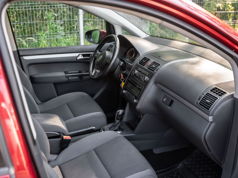 Volkswagen Touran 2010 года, 197 065 км - вид 13