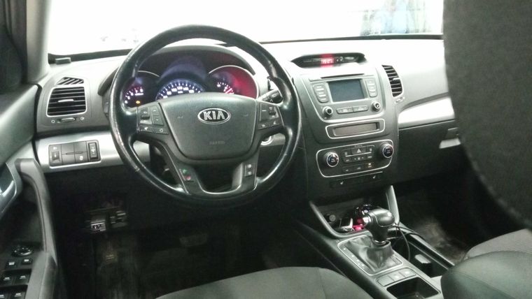 KIA Sorento 2014 года, 179 000 км - вид 5