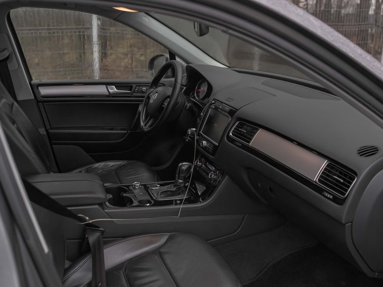 Volkswagen Touareg 2010 года, 205 380 км - вид 14