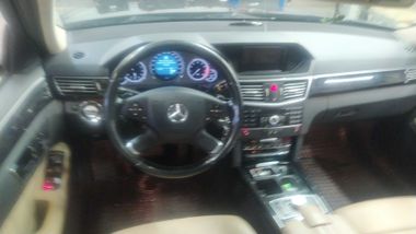 Mercedes-Benz E-класс 2010 года, 230 000 км - вид 5