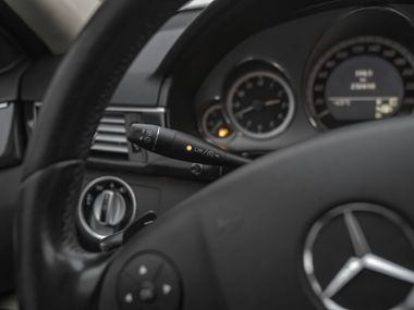 Mercedes-Benz E-класс 2010 года, 230 000 км - вид 6