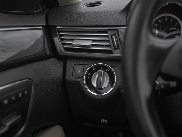 Mercedes-Benz E-класс 2010 года, 230 000 км - вид 12