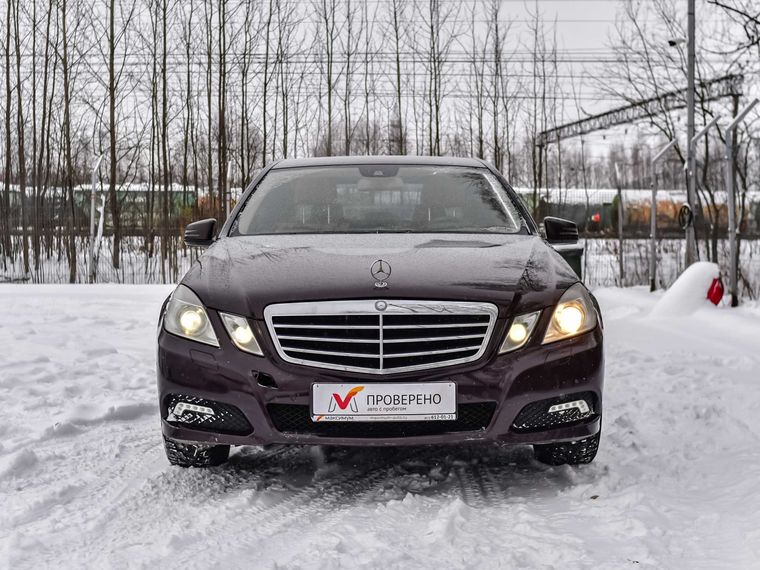 Mercedes-Benz E-класс 2010 года, 230 000 км - вид 3