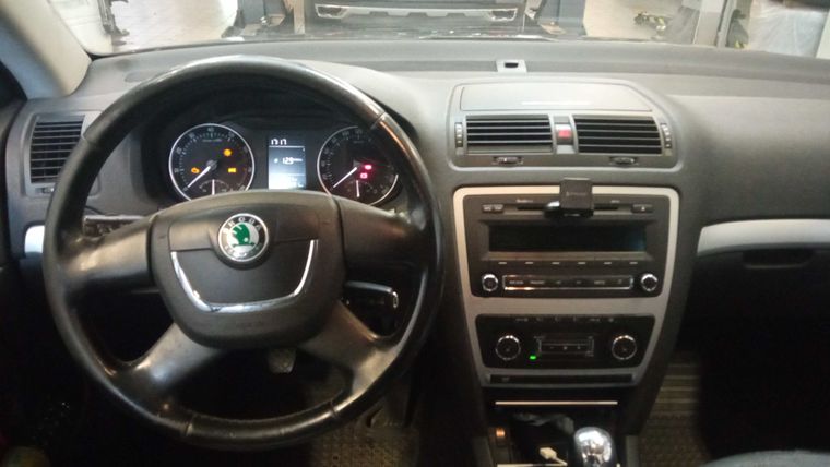 Skoda Octavia 2010 года, 167 991 км - вид 6