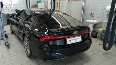 Audi A7 2018 года, 42 843 км - вид 4