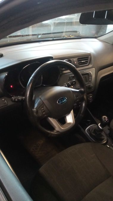 Kia Rio 2014 года, 137 000 км - вид 5