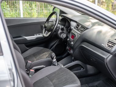 Kia Rio 2014 года, 137 000 км - вид 12