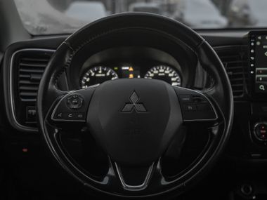 Mitsubishi Outlander 2016 года, 167 000 км - вид 7