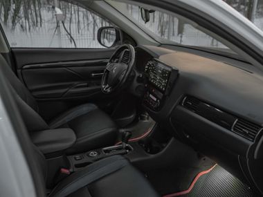 Mitsubishi Outlander 2016 года, 167 000 км - вид 16