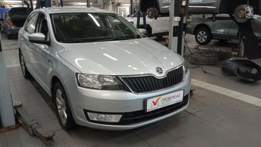 Skoda Rapid 2014 года, 122 546 км - вид 3