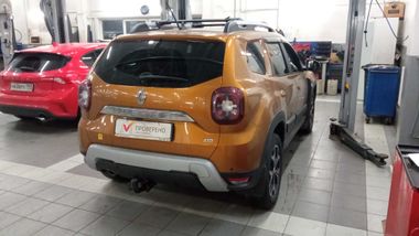Renault Duster 2021 года, 62 606 км - вид 3