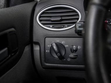 Ford Focus 2008 года, 121 469 км - вид 11