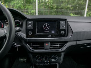 Volkswagen Polo 2021 года, 85 414 км - вид 6