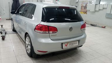 Volkswagen Golf 2011 года, 213 004 км - вид 4