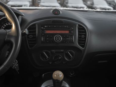 Nissan Juke 2011 года, 302 000 км - вид 7
