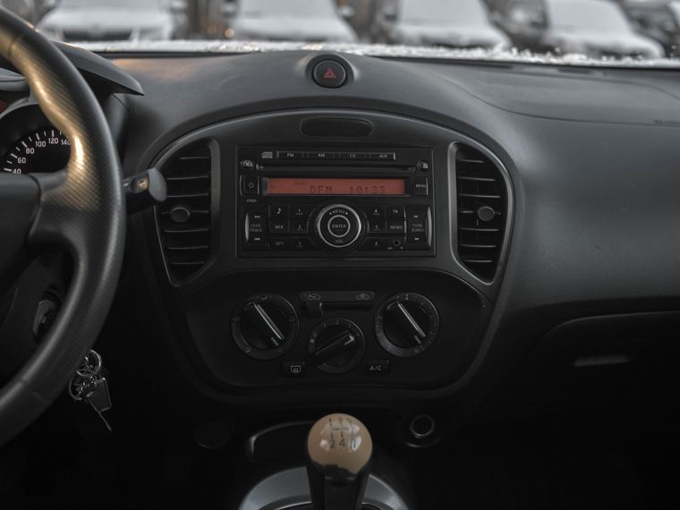 Nissan Juke 2011 года, 302 000 км - вид 7