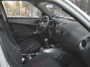 Nissan Juke 2011 года, 302 000 км - вид 11