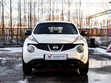 Nissan Juke 2011 года, 302 000 км - вид 3