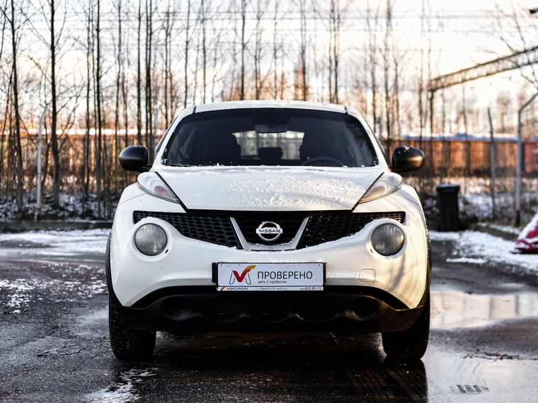 Nissan Juke 2011 года, 302 000 км - вид 3