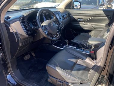 Mitsubishi Outlander 2017 года, 221 717 км - вид 15