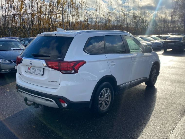 Mitsubishi Outlander 2019 года, 193 089 км - вид 5