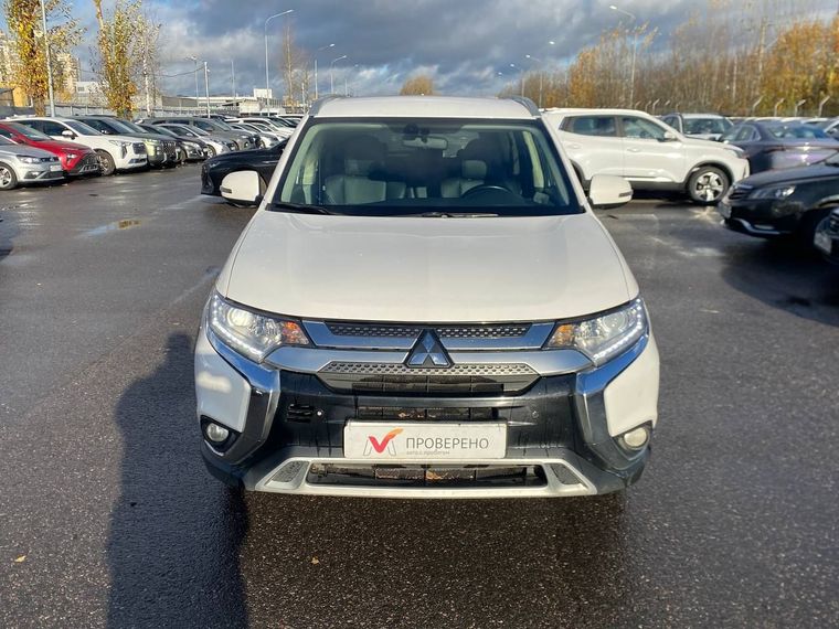 Mitsubishi Outlander 2019 года, 193 089 км - вид 3