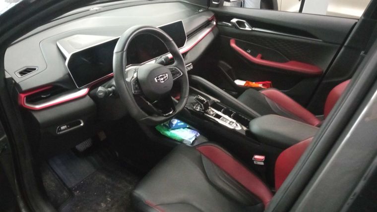 Geely Coolray 2023 года, 28 500 км - вид 5