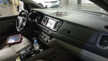 KIA Carnival 2019 года, 89 956 км - вид 5