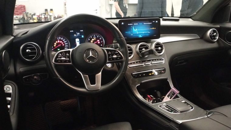 Mercedes-Benz GLC-класс 2021 года, 49 643 км - вид 5