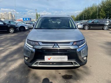 Mitsubishi Outlander 2019 года, 109 359 км - вид 3