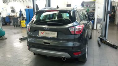 Ford Kuga 2017 года, 142 553 км - вид 3