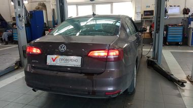 Volkswagen Jetta 2018 года, 197 117 км - вид 3