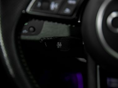 Audi A4 2018 года, 74 992 км - вид 8