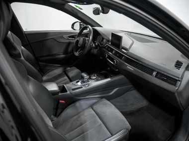 Audi A4 2018 года, 74 992 км - вид 17