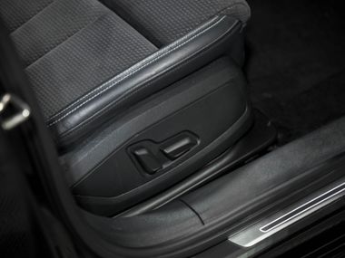 Audi A4 2018 года, 74 992 км - вид 18