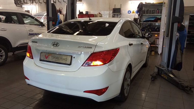 Hyundai Solaris 2015 года, 139 276 км - вид 3