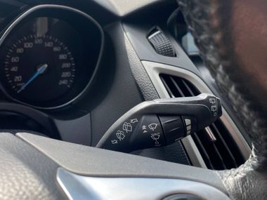 Ford Focus 2014 года, 215 550 км - вид 11