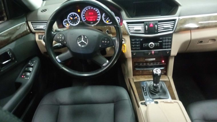 Mercedes-Benz E-класс 2011 года, 184 000 км - вид 5