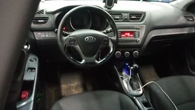 KIA Rio 2015 года, 210 000 км - вид 5